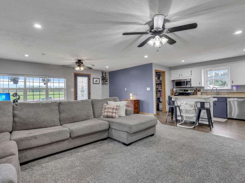 408 S High Street, Hebron, OH 43025 Photo 10