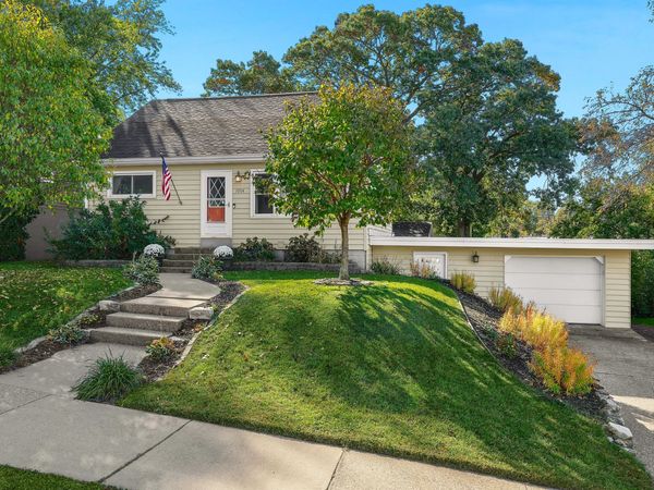 1004 Green St, Onalaska, WI 54650