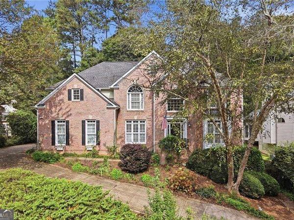 2983 Tynewick Walk NE, Roswell, GA 30075
