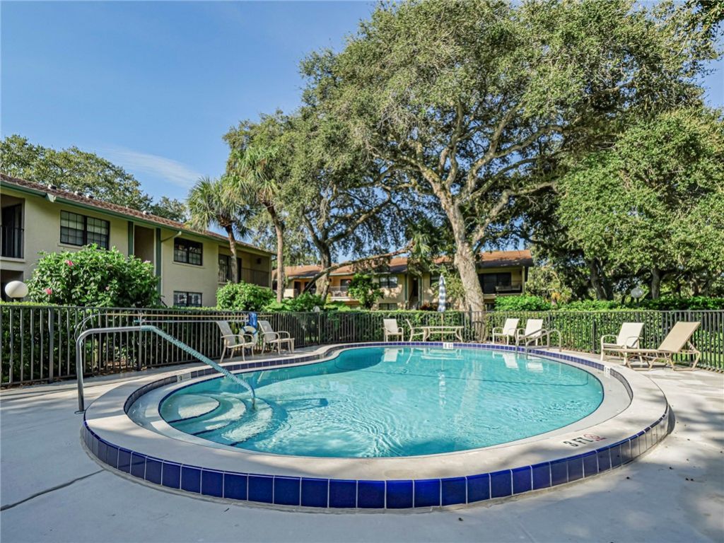910 E Causeway Boulevard, Unit C13, Vero Beach, FL 32963 Photo