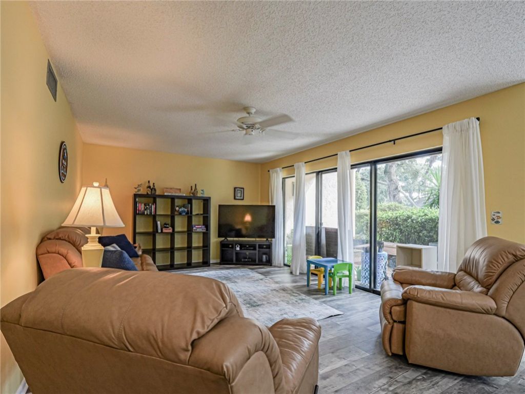 910 E Causeway Boulevard, Unit C13, Vero Beach, FL 32963 Photo