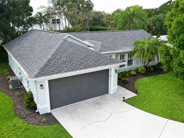 5065 8th Place, Vero Beach, FL 32966