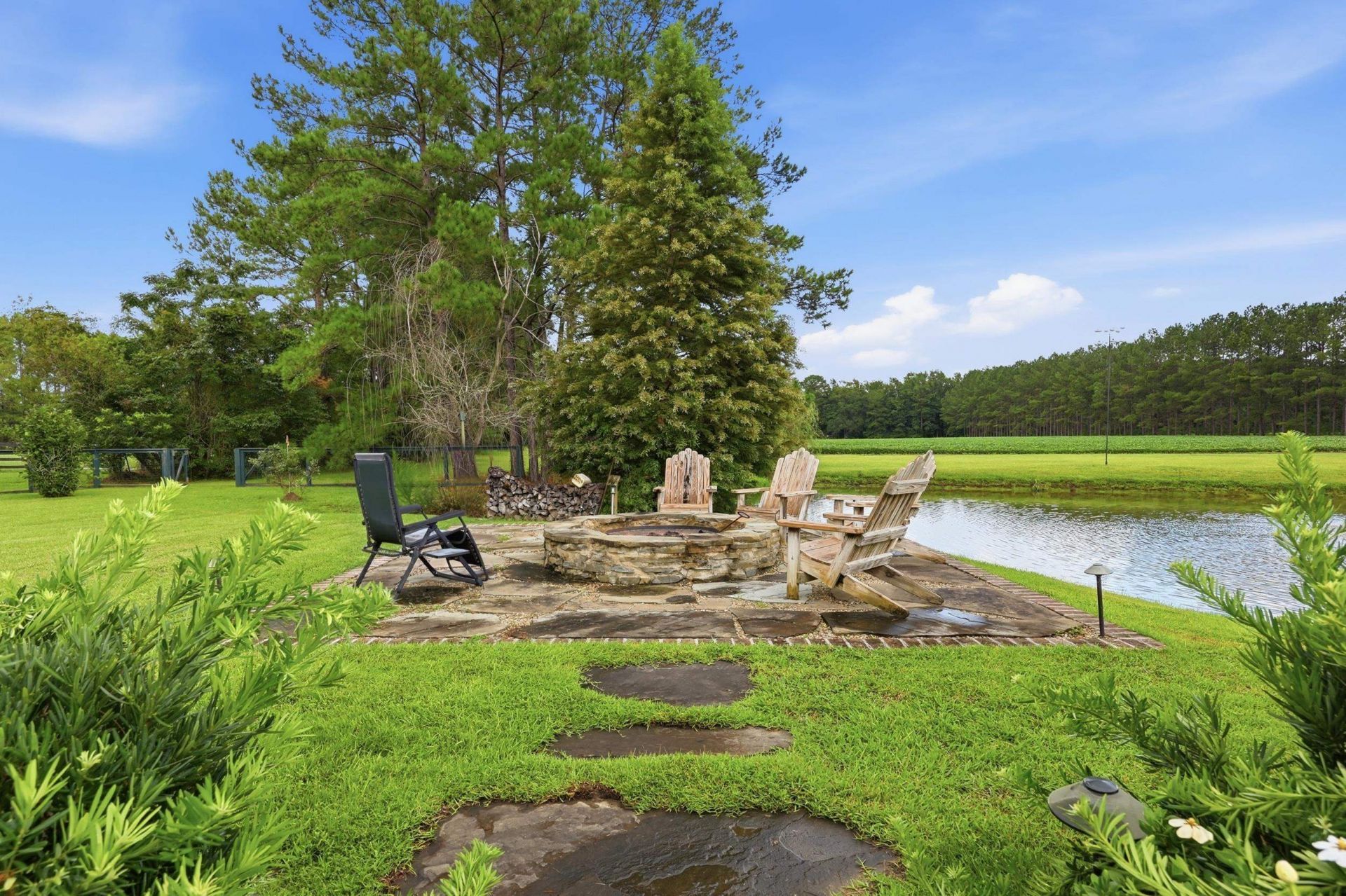 220 Boyd Rd Photo 49