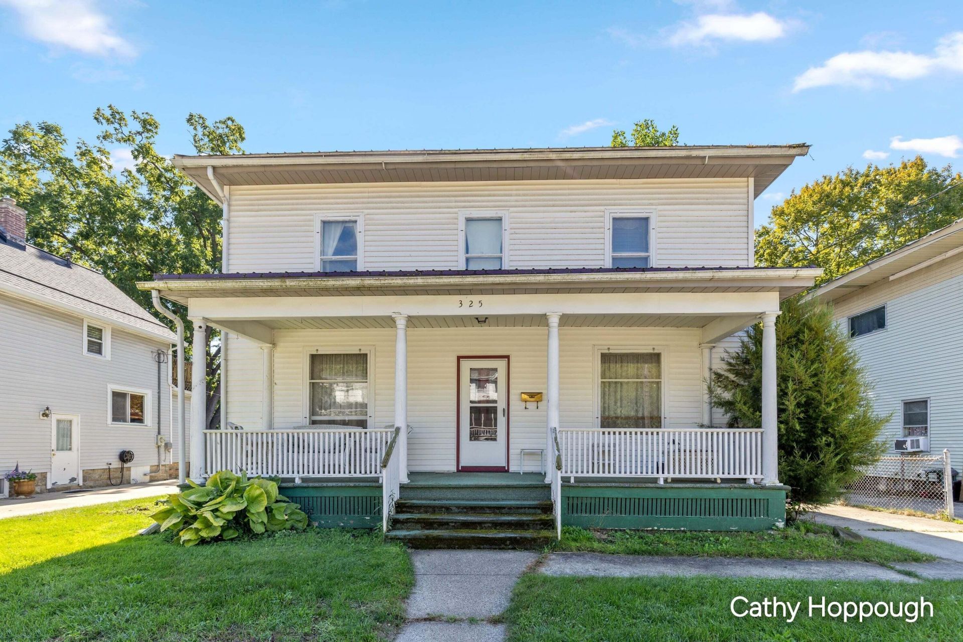 325 E Washington Street, Ionia, MI 48846 Main Photo