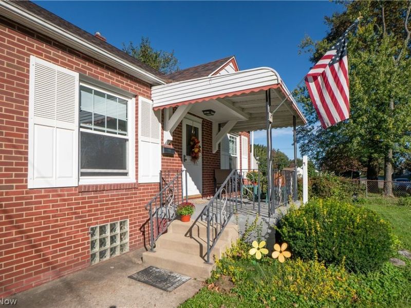 3609 Westview Avenue NW, Canton, OH 44709 Photo 2