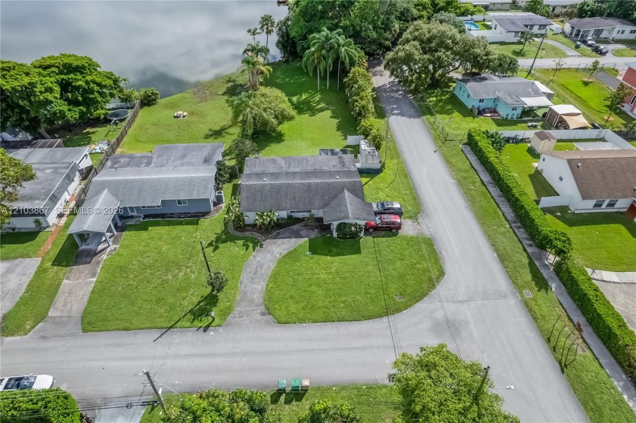 5630 SW 55th Ave , Davie, FL 33314 Photo