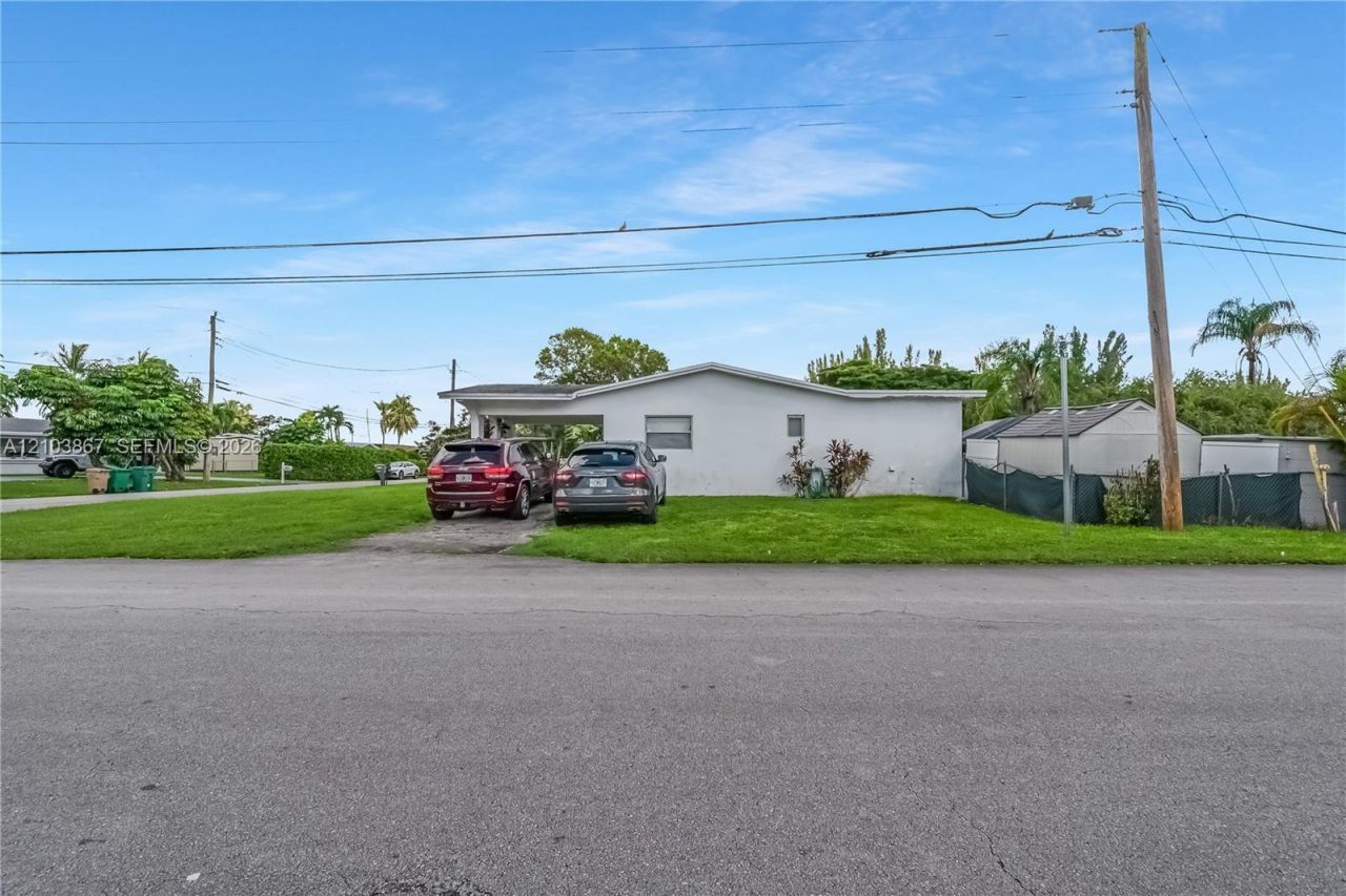 5630 SW 55th Ave, Davie, FL 33314 Photo