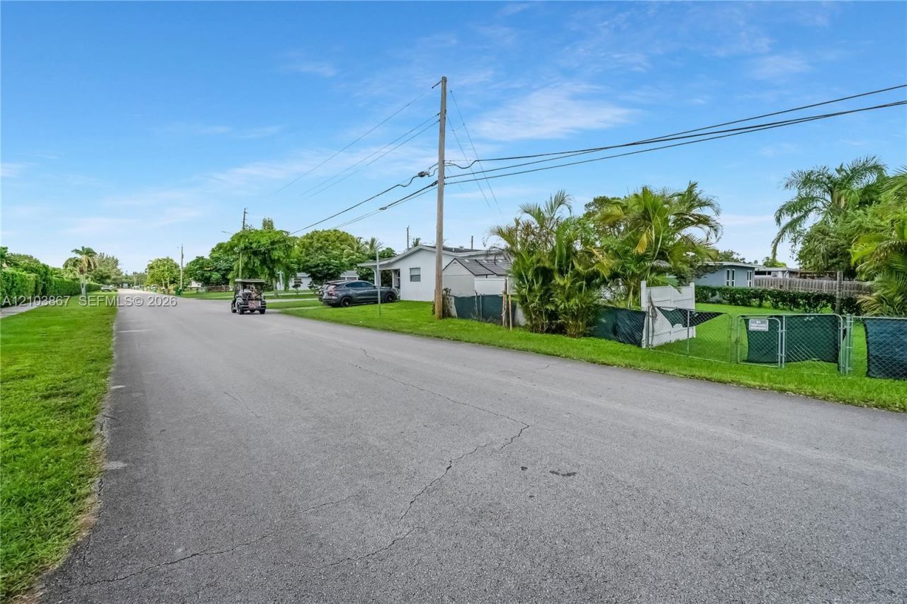 5630 SW 55th Ave, Davie, FL 33314 Photo