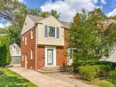 17 Amherst Road, Pleasant Ridge, Mi 48069