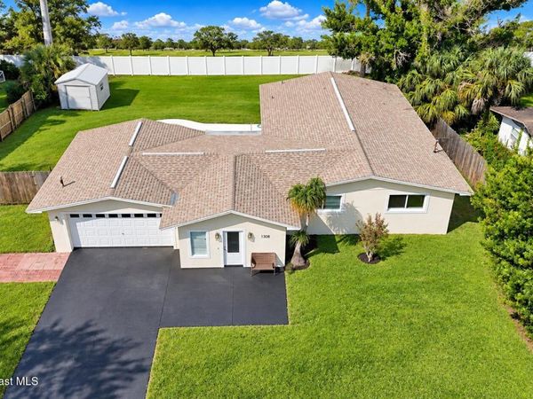1308 Sun Circle W, Melbourne, FL 32935