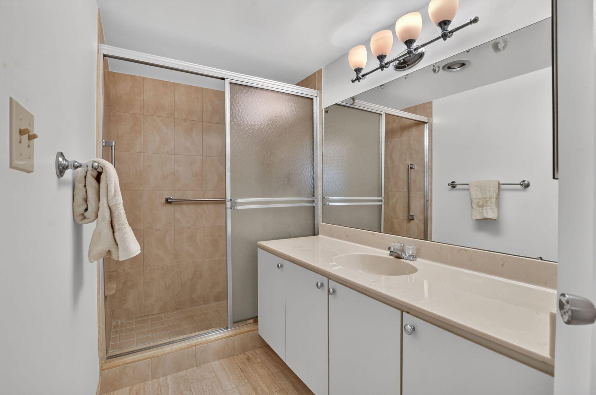 550 S Ocean Boulevard, Unit 2209, Boca Raton, FL 33432 Photo
