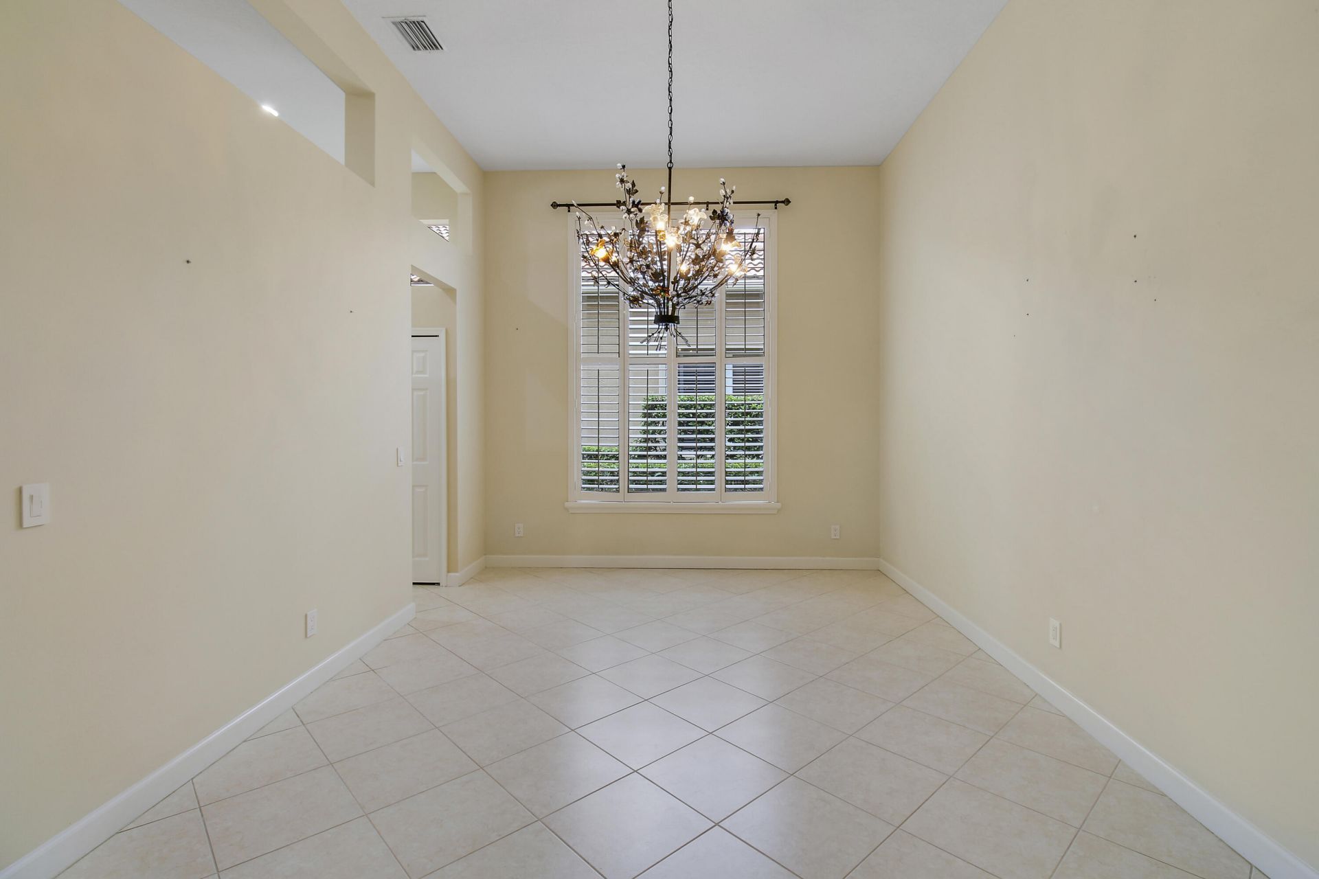 7603 Greenbrier Circle, Port Saint Lucie, FL 34986 Photo