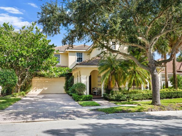 182 Via Veracruz, Jupiter, FL 33458
