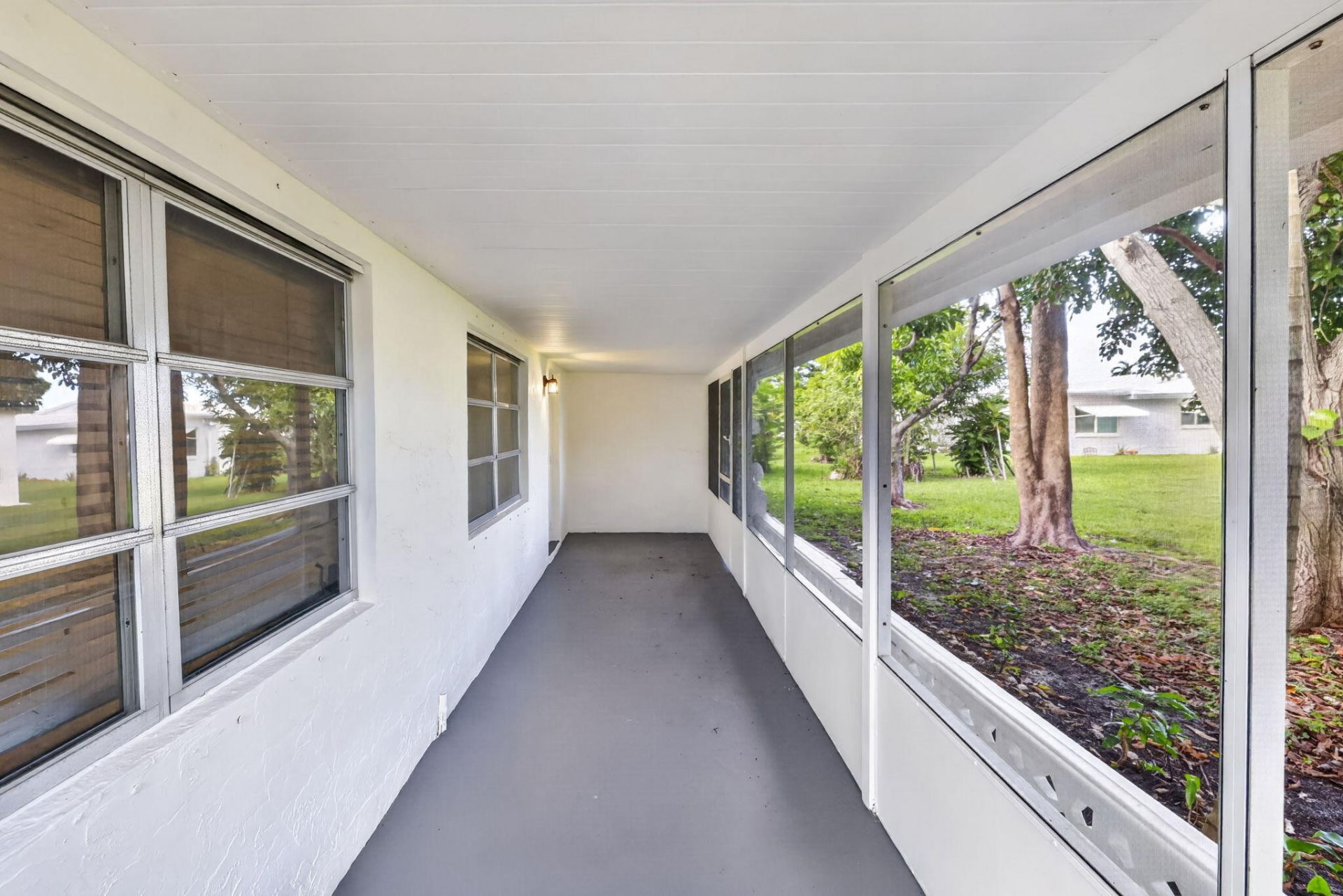 7422 NW 70th Avenue, Tamarac, FL 33321 Photo
