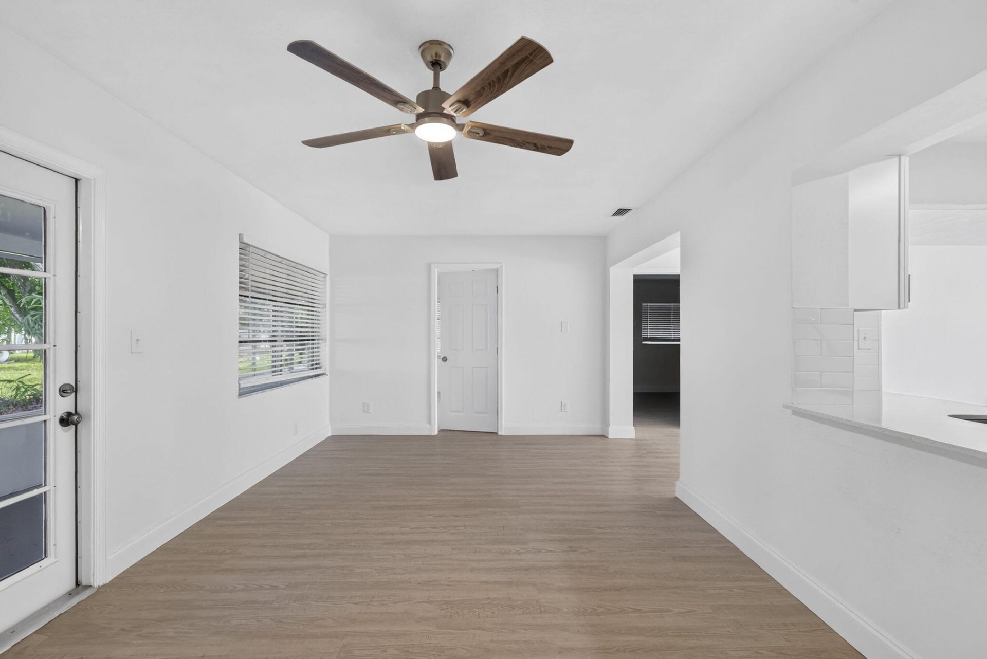 7422 NW 70th Avenue, Tamarac, FL 33321 Photo