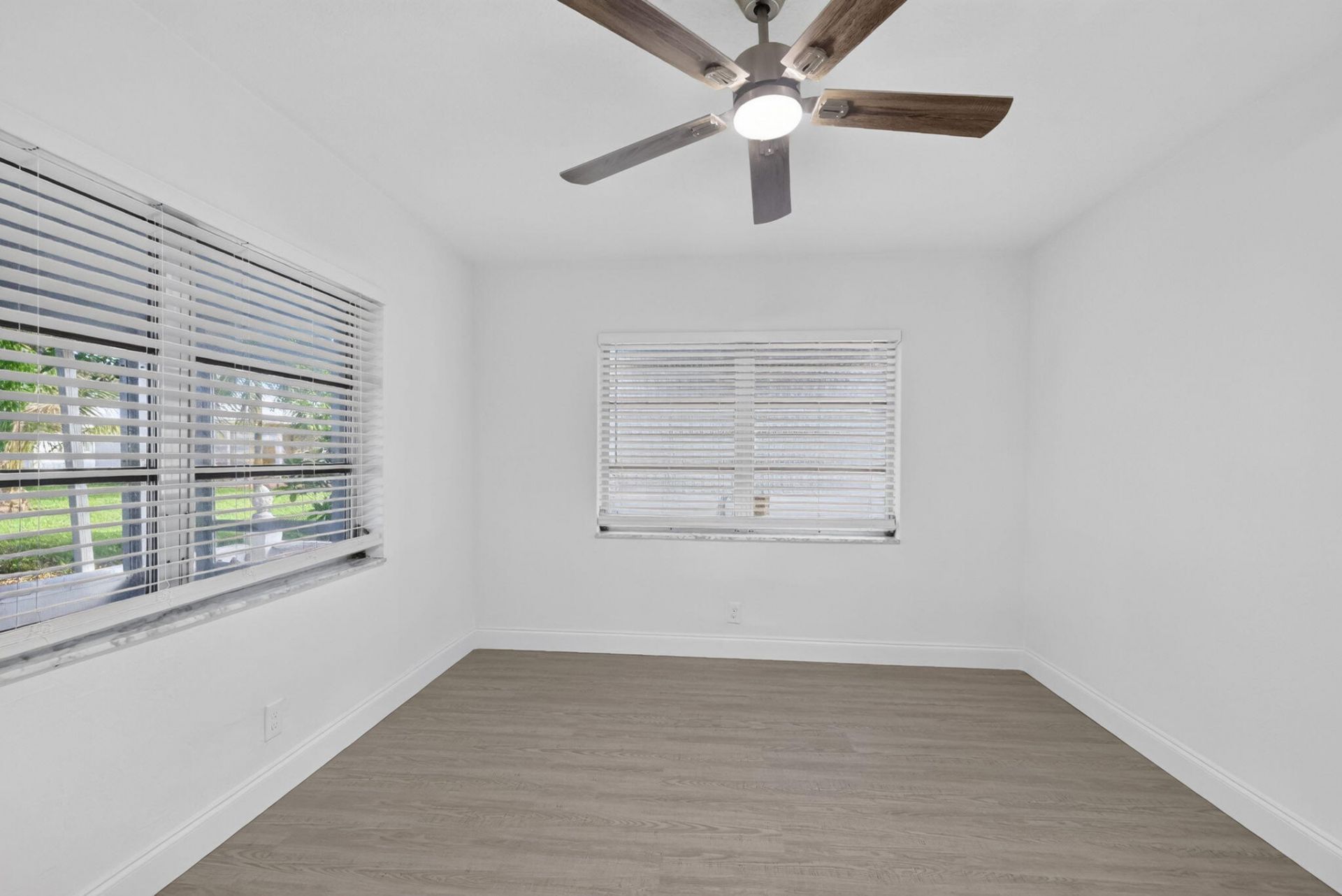 7422 NW 70th Avenue, Tamarac, FL 33321 Photo