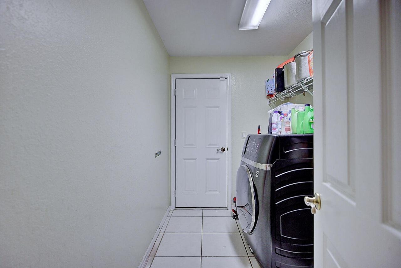 9134 Oviedo Street, Sebring, FL 33872 Photo