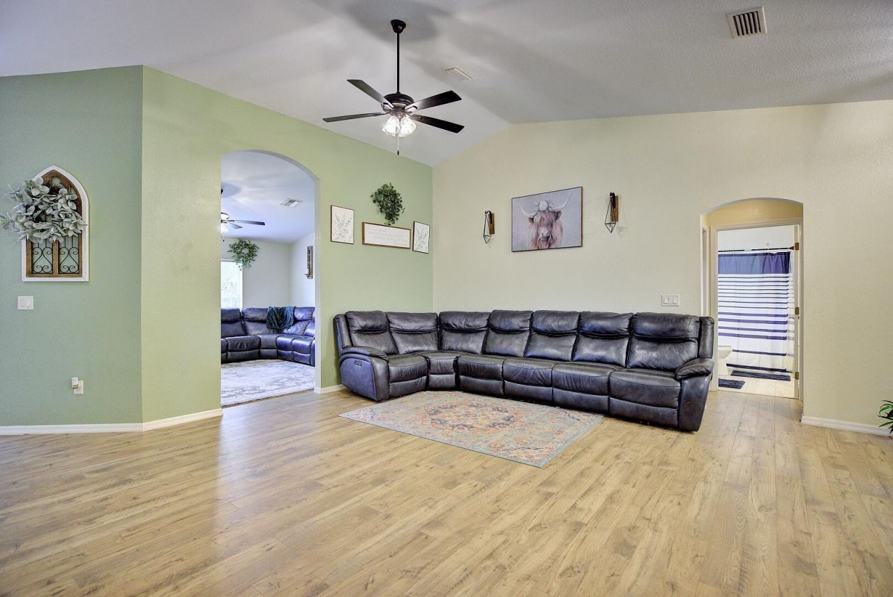 9134 Oviedo Street, Sebring, FL 33872 Photo