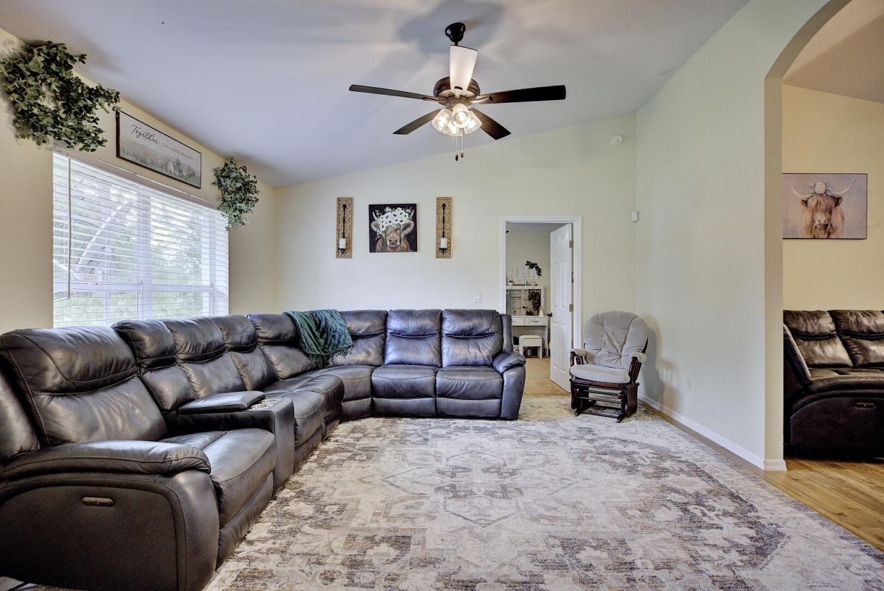 9134 Oviedo Street, Sebring, FL 33872 Photo