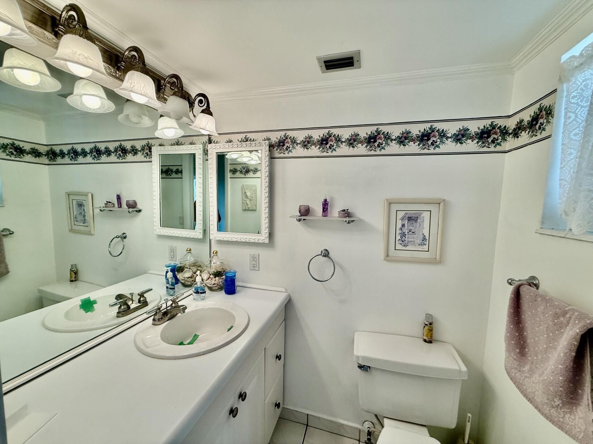 2991 NW 46th Avenue, Unit 207, Lauderdale Lakes, FL 33313 Photo
