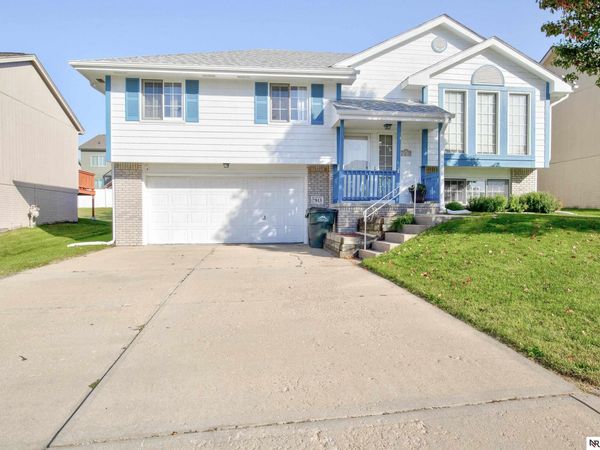7813 N 83rd Street, Omaha, NE 68122