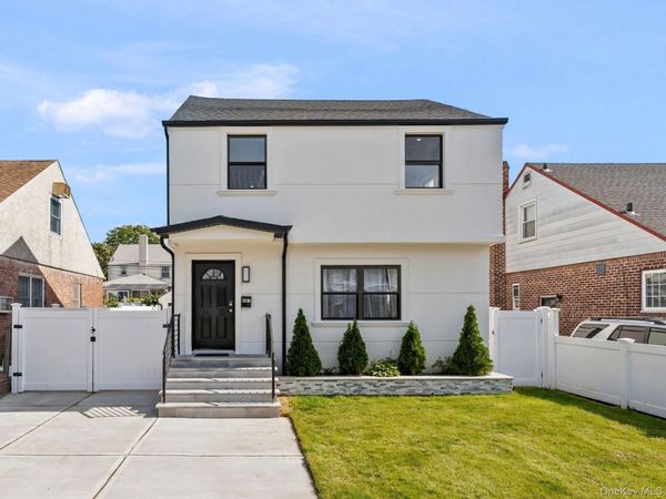 65-15 183rd Street , Fresh Meadows, NY 11365