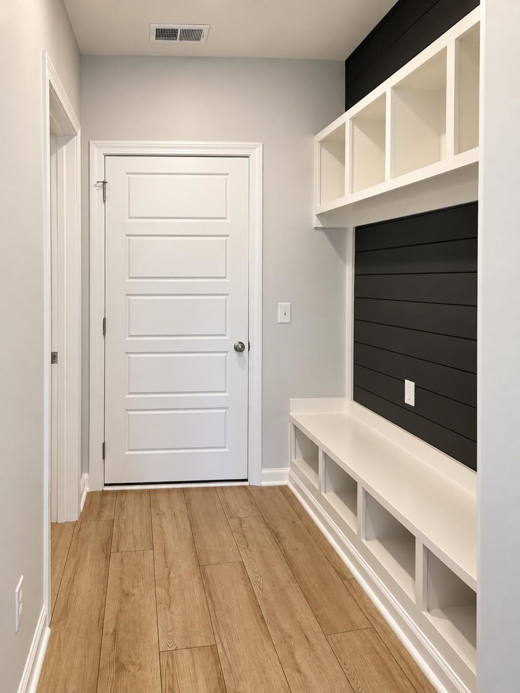3045 Sistine St. Photo 18