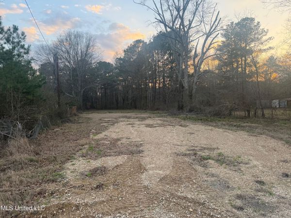 3193 Us 49, Florence, MS 39073