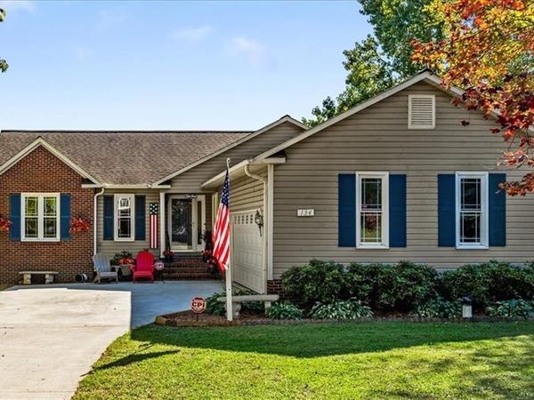134 Quail Hollow Road , Advance, NC 27996