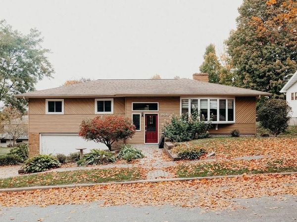 906 CHESTNUT STREET, Marathon, WI 54448