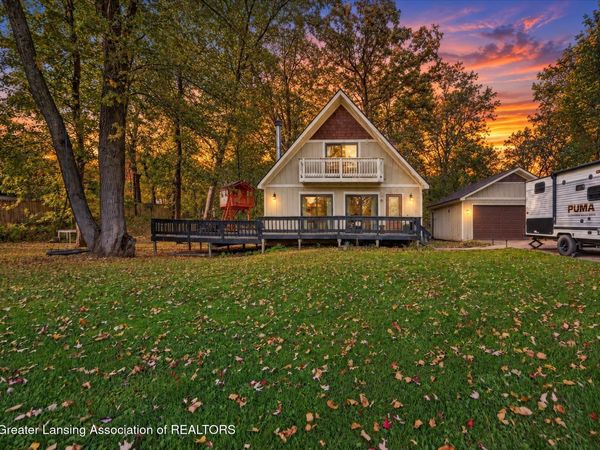 6304 Quail Street, Haslett, MI 48840