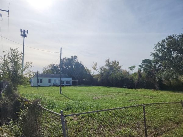 8146 HAYNE Boulevard , New Orleans, LA 70126