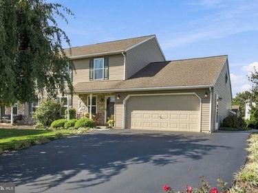 487 DAISY DRIVE, NEW HOLLAND, PA 17557