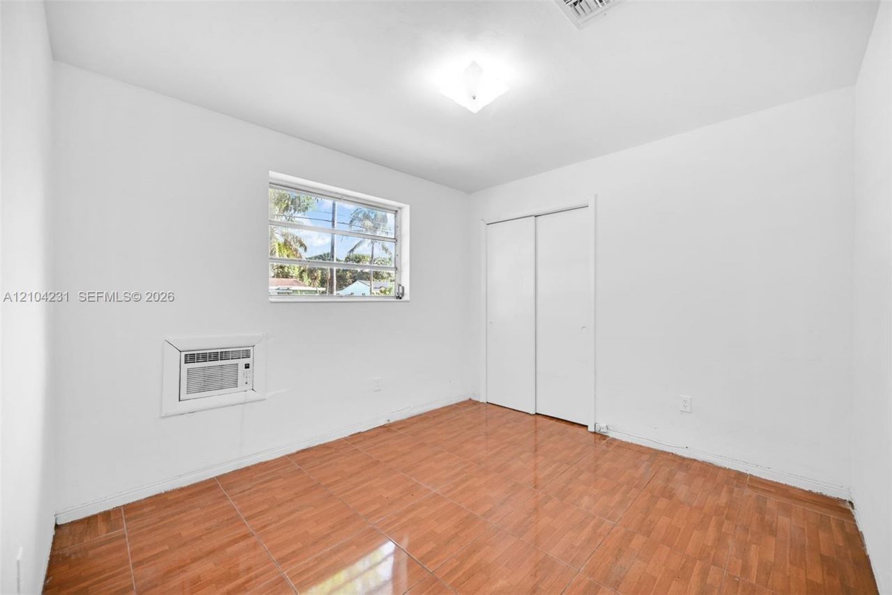 1170 NW 120th St , North Miami, FL 33168 Photo
