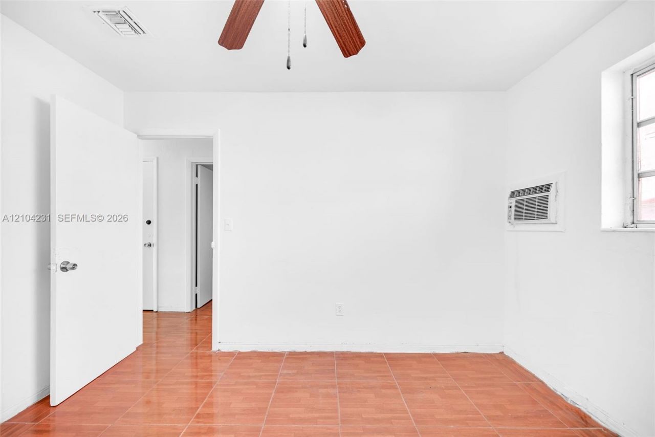 1170 NW 120th St , North Miami, FL 33168 Photo