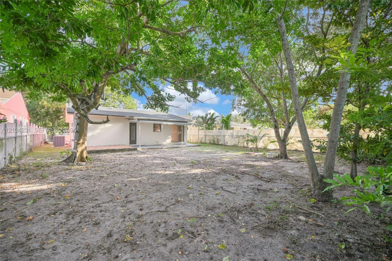 1170 NW 120th St , North Miami, FL 33168 Photo