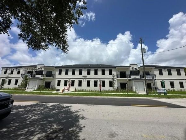 17020 SW 104th Ave , Unit 105, Miami, FL 33157