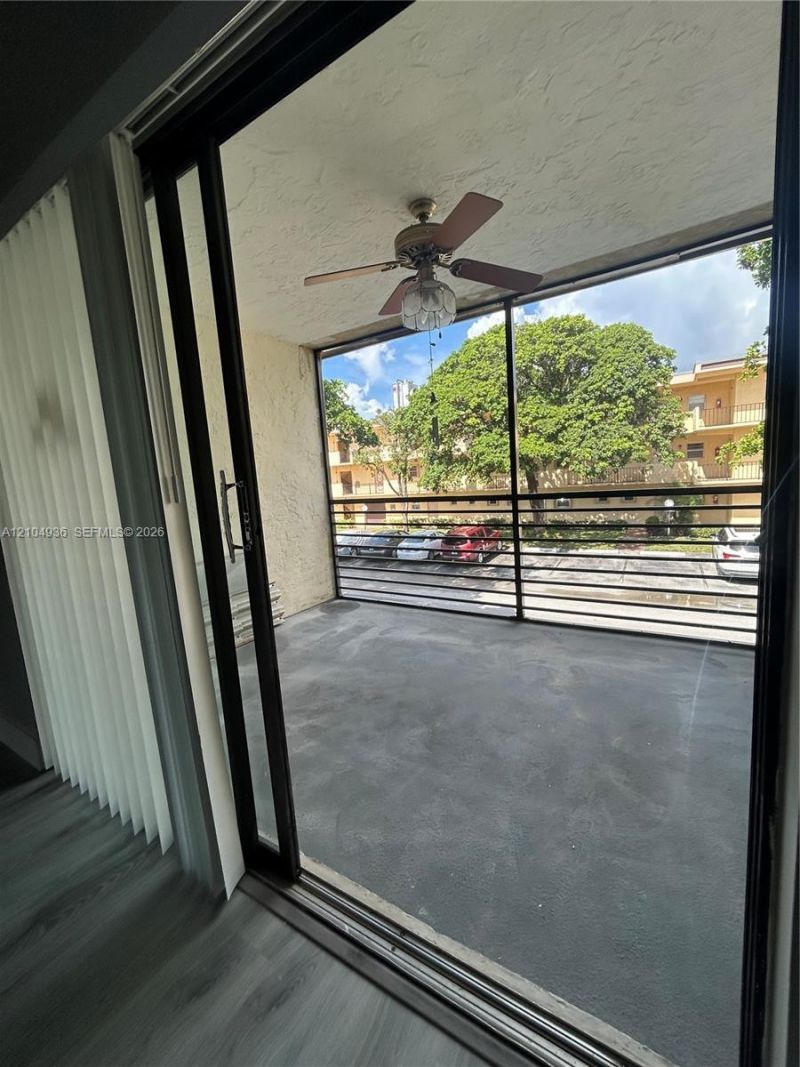 200 Berkley Rd, Unit 202, Hollywood, FL 33024 Photo