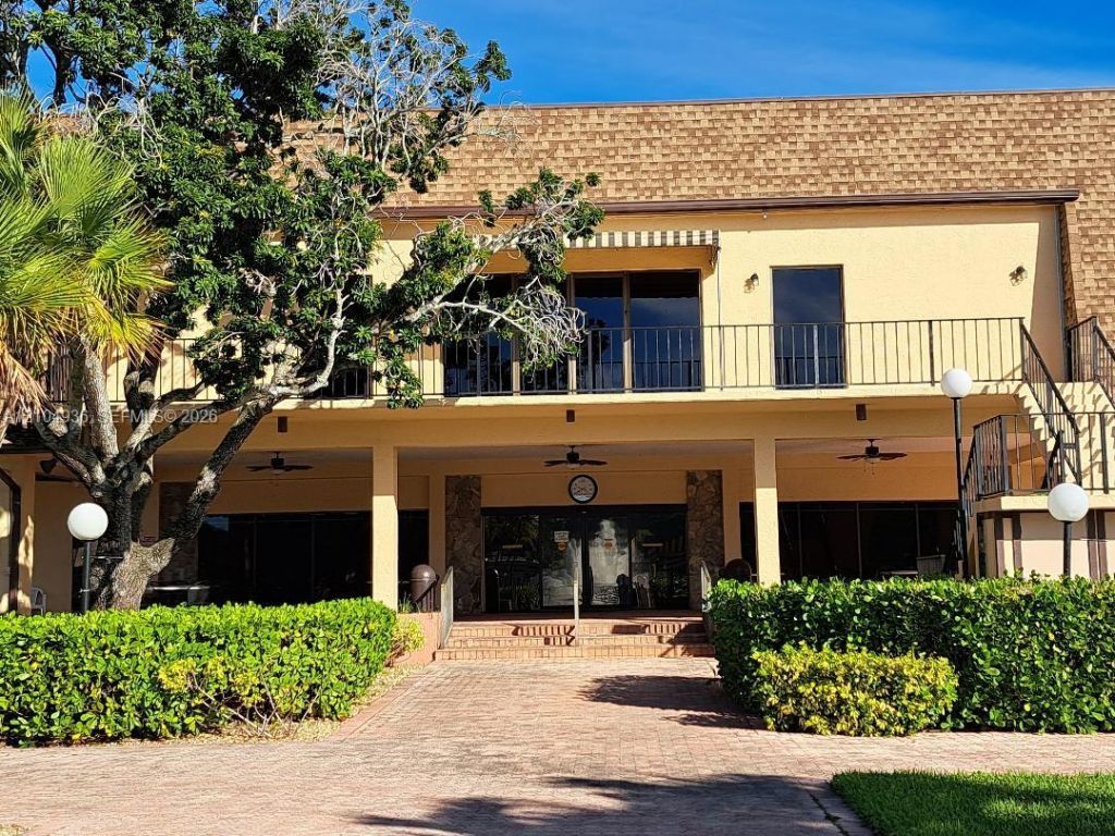 200 Berkley Rd, Unit 202, Hollywood, FL 33024 Photo