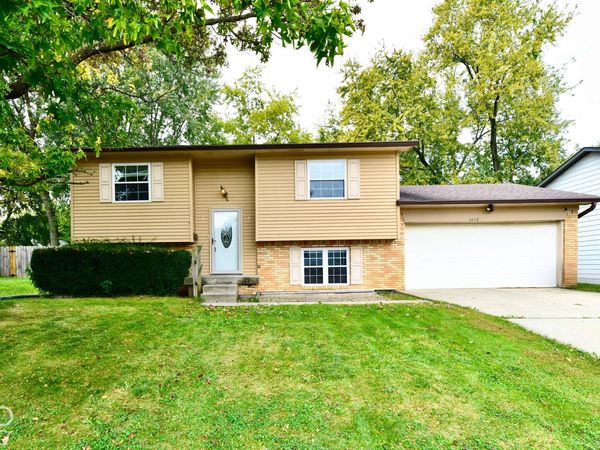 1610 Yazoo Drive, Beech Grove, IN 46107