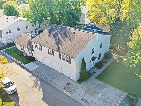 337 Mallard Court , Vernon Hills, IL 60061
