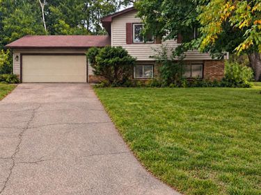 3325 74th Circle N, Brooklyn Park, MN 55443