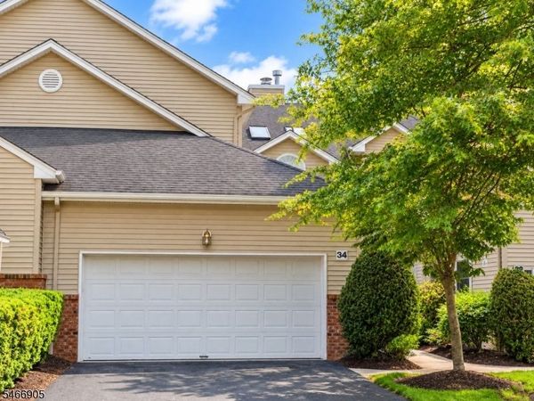 34 Leonard Ter, Roseland, NJ 07068