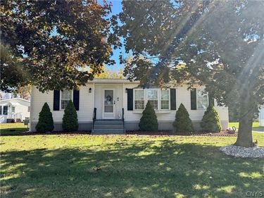 20 Applewood Boulevard , Clinton, NY 13323
