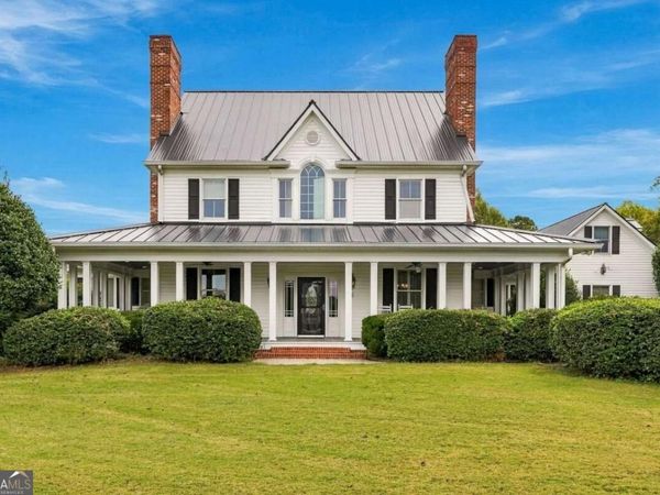 171 School House Road NE, Calhoun, GA 30701