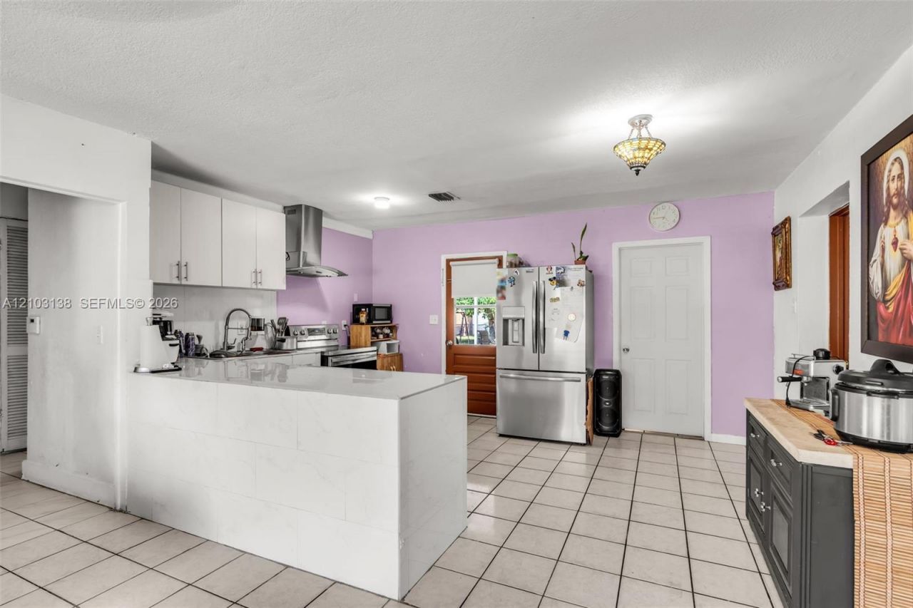 1920 NW 134th St , Miami, FL 33167 Photo