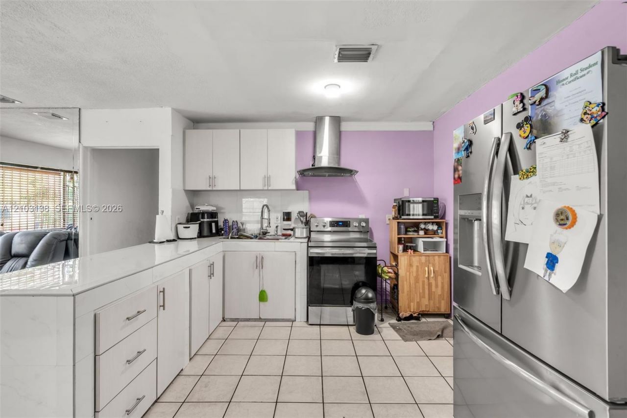 1920 NW 134th St , Miami, FL 33167 Photo