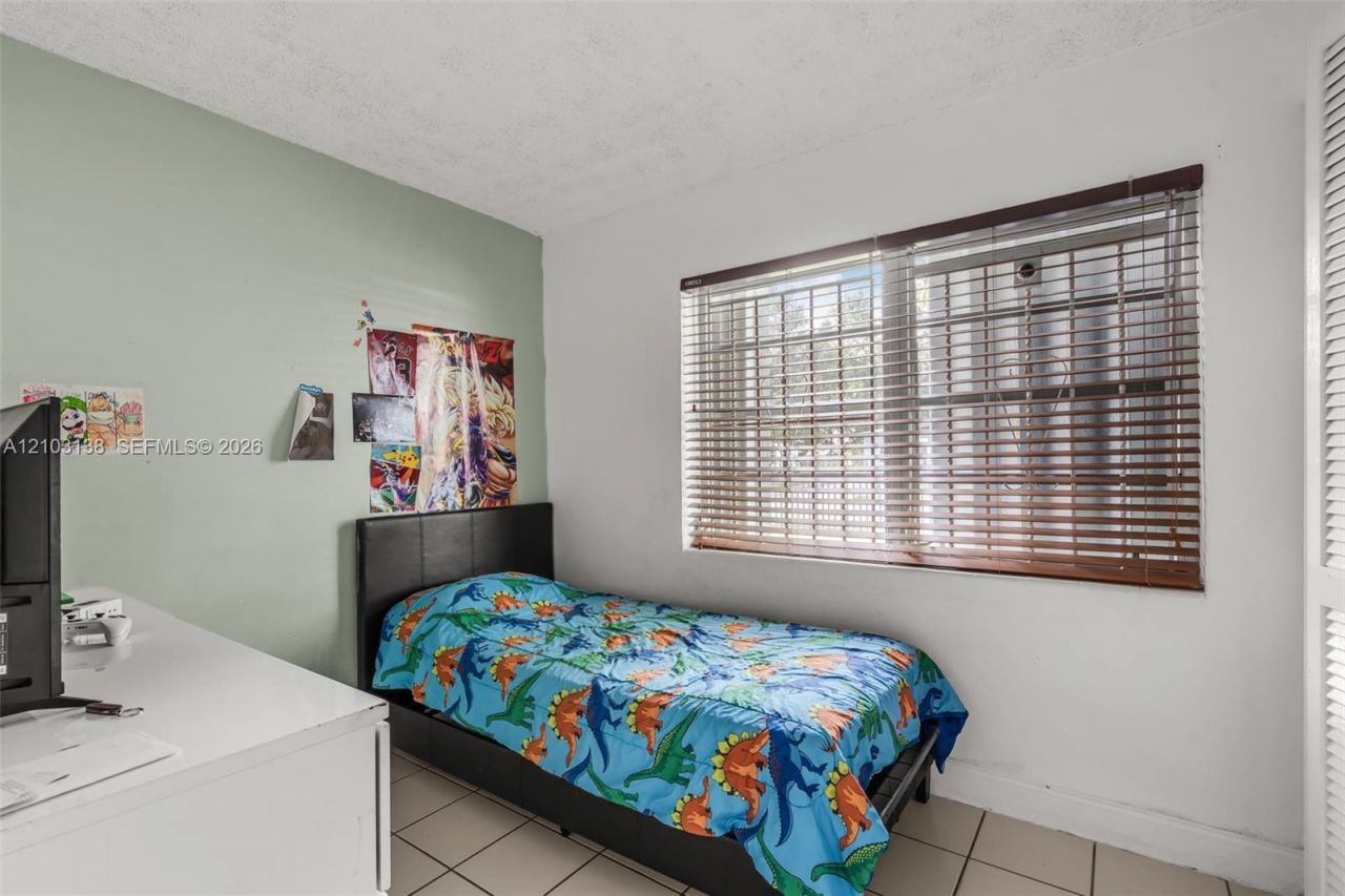 1920 NW 134th St , Miami, FL 33167 Photo
