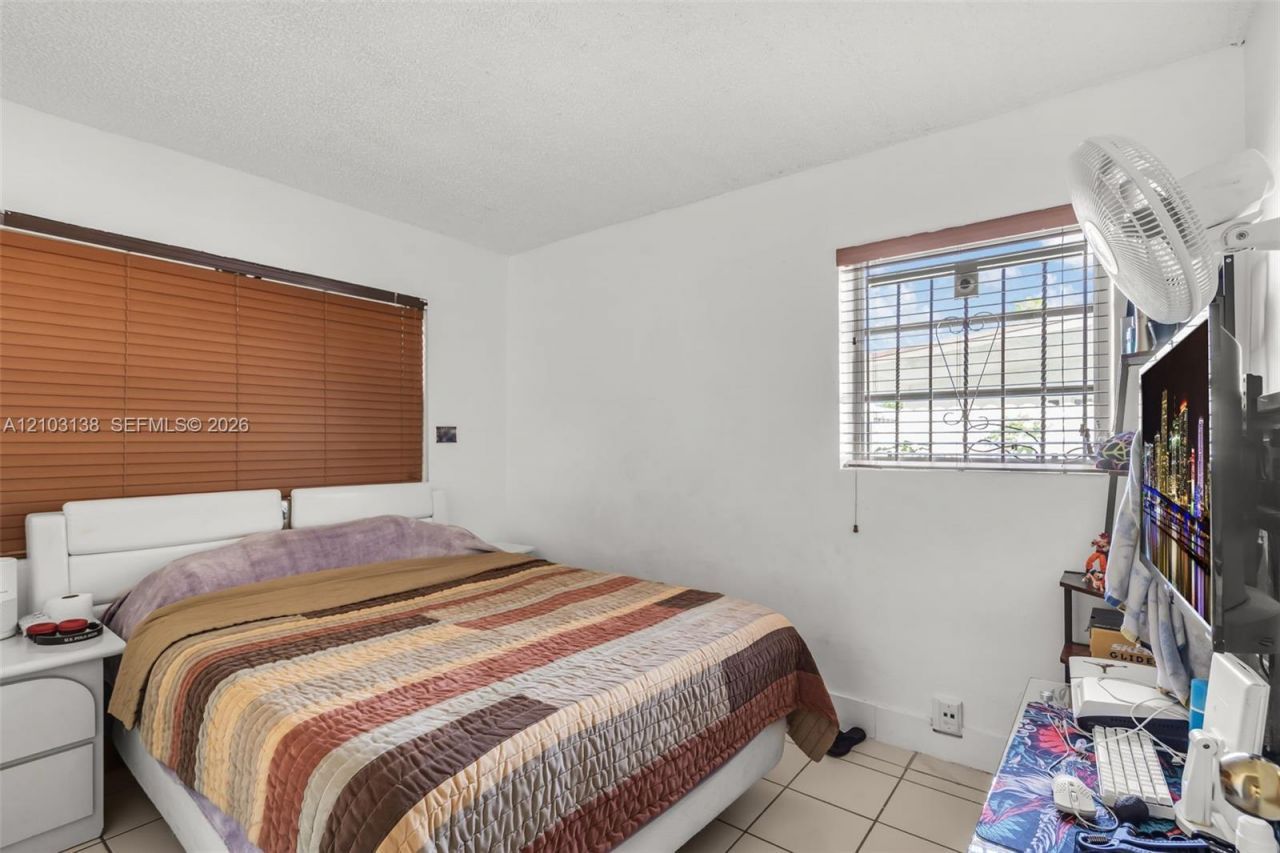 1920 NW 134th St , Miami, FL 33167 Photo