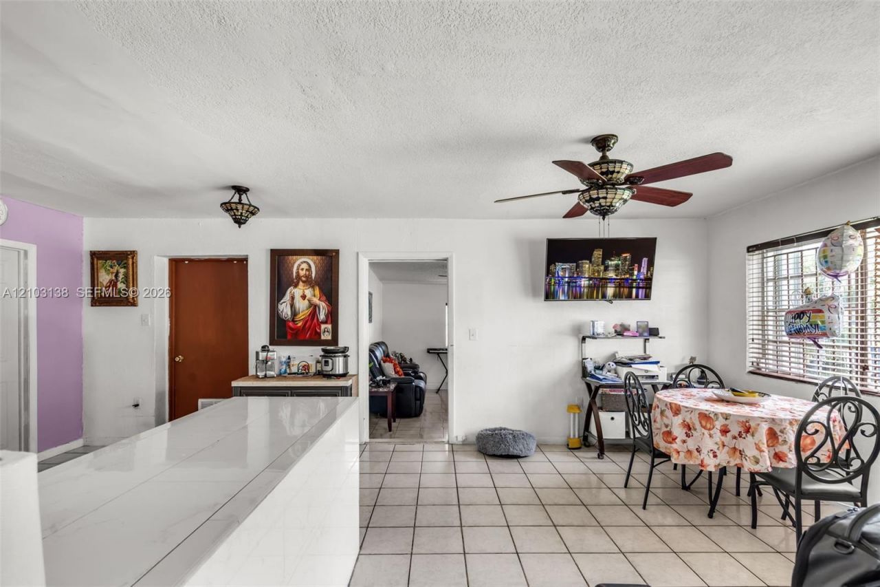 1920 NW 134th St , Miami, FL 33167 Photo